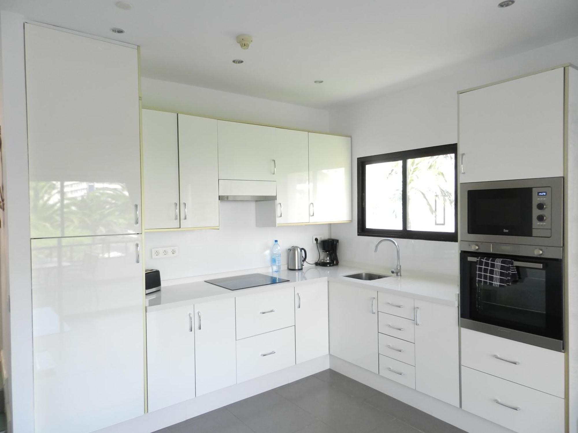 1 Bed Los Cristianos Near The Bus Station Arona  Exterior photo